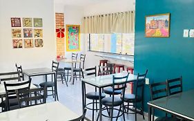 Lax Hotel - Acesso através de escadas - 3 andares